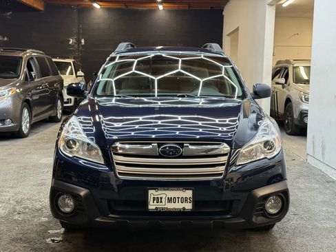 Used 2013 Subaru Outback 2.5i Limited image 2