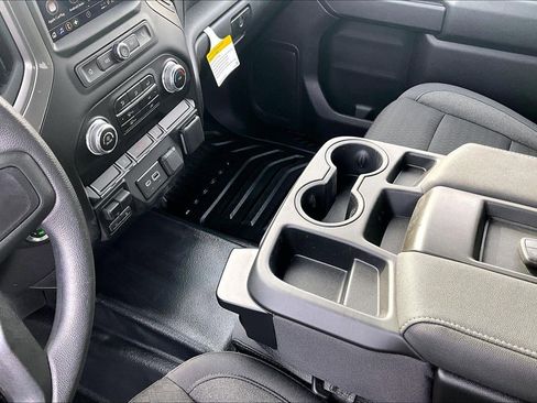 Used 2026 GMC Sierra 3500 Pro w/ Convenience Package image 17