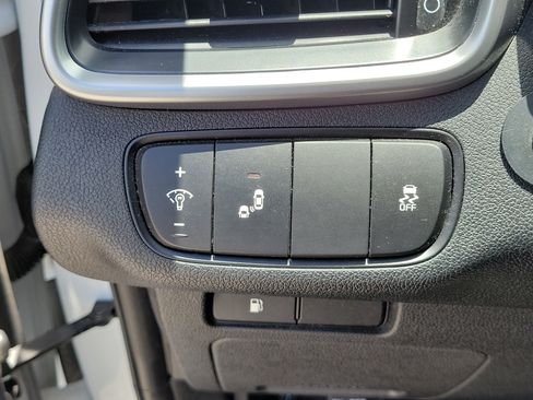 Used 2019 Kia Sorento AWD image 30