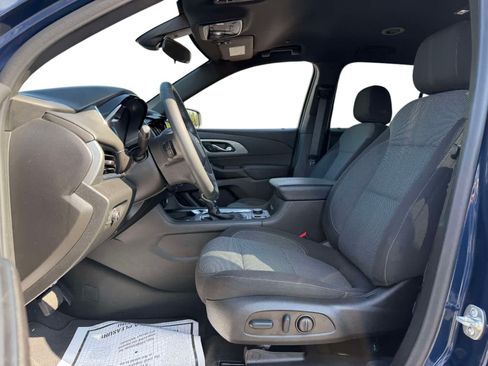 Used 2023 Chevrolet Traverse LT AWD/4WD image 10
