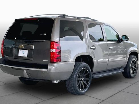 Used 2011 Chevrolet Tahoe LTZ AWD/4WD image 12