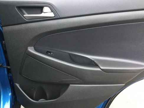 Used 2018 Hyundai Tucson Value AWD/4WD image 15