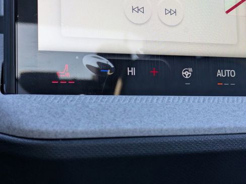 New 2025 Ford Maverick XLT w/ XLT Luxury Package image 23