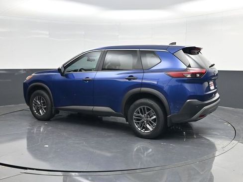 Used 2023 Nissan Rogue S AWD/4WD image 5