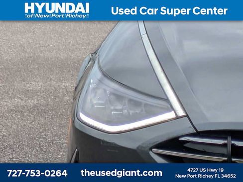 Used 2023 Hyundai Sonata SE w/ Preferred Accessory Package FWD image 9