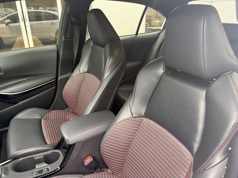 Used 2024 Toyota Corolla XSE FWD image 10