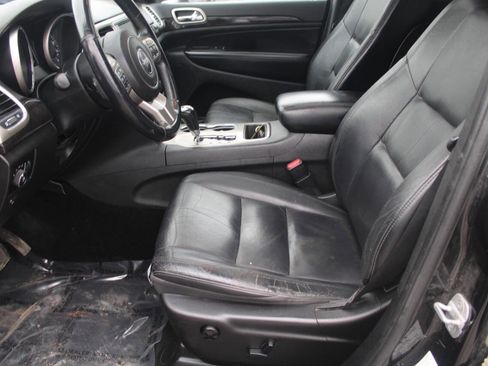 Used 2013 Jeep Grand Cherokee Laredo image 11