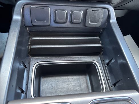 Used 2014 GMC Sierra 1500 SLE image 33