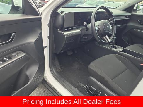 Certified 2025 Hyundai Kona SEL FWD image 4