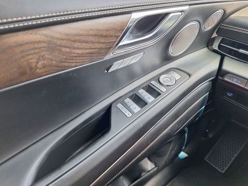 Used 2024 Genesis GV80 3.5T Prestige Signature image 17