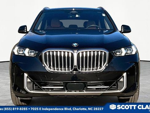 Used 2024 BMW X5 xDrive40i w/ Premium Package image 2