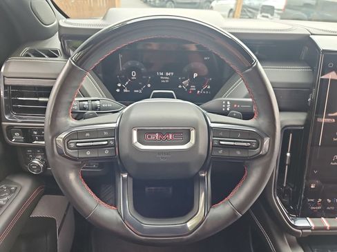 Used 2025 GMC Yukon AT4 Ultimate AWD/4WD image 20