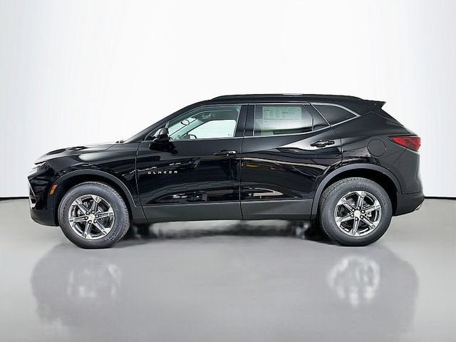 New 2026 Chevrolet Blazer LT w/ Convenience Package AWD/4WD image 4