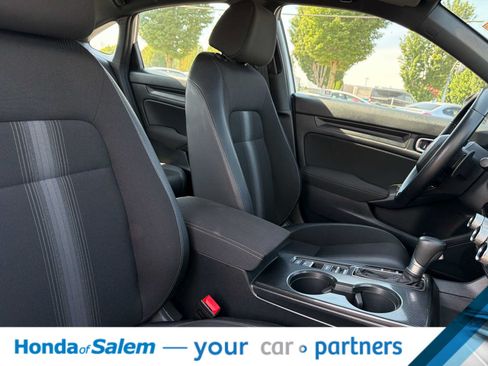 Used 2025 Honda Civic Sport image 14