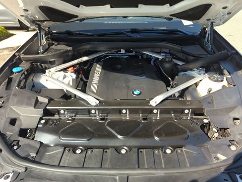 Certified 2024 BMW X5 xDrive40i w/ M Sport Package image 34