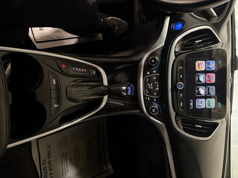 Used 2017 Chevrolet Volt LT image 37