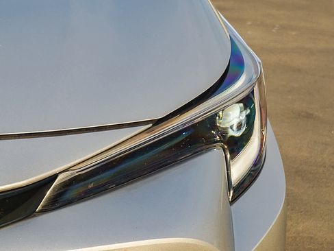 Used 2024 Toyota Corolla SE image 7