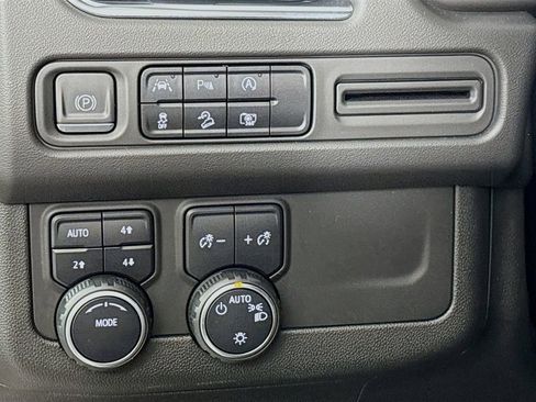 Certified 2023 Chevrolet Tahoe Z71 w/ Luxury Package image 11