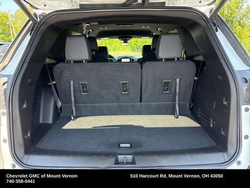 Used 2023 Chevrolet Traverse LT w/ LT Premium Package AWD/4WD image 28