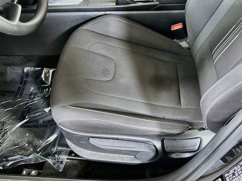 Used 2023 Hyundai Elantra SEL w/ Cargo Package FWD image 18