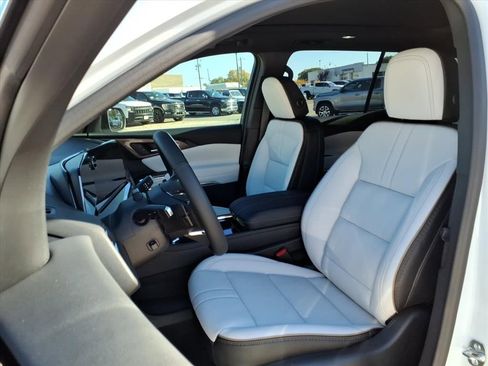 New 2026 Chevrolet Traverse High Country image 9