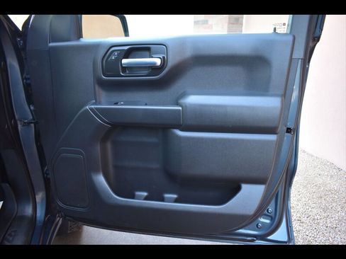 Used 2020 Chevrolet Silverado 1500 Custom Trail Boss image 37