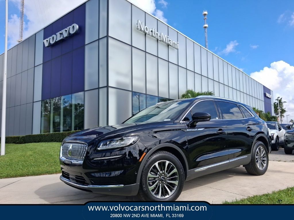 Used 2023 Lincoln Nautilus Reserve FWD image 1