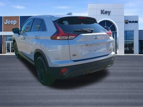 Used 2024 Mitsubishi Eclipse Cross LE image 3