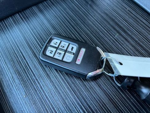 Used 2019 Honda Odyssey EX-L image 34