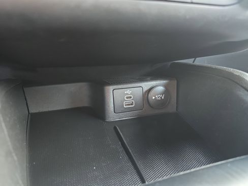 Used 2025 Ford Escape ST-Line image 34