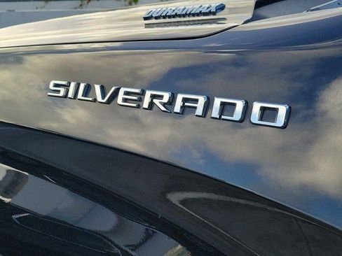 Used 2022 Chevrolet Silverado 1500 LTZ image 11