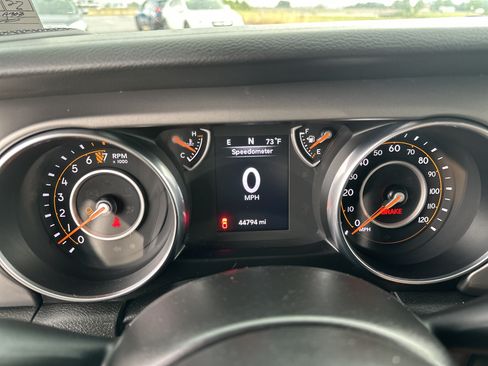 Used 2022 Jeep Gladiator Sport AWD/4WD image 24