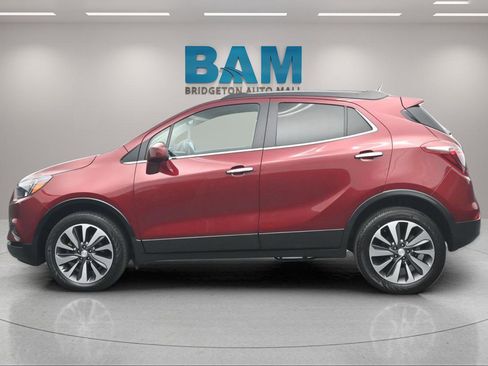 Used 2022 Buick Encore Preferred w/ Safety Package AWD/4WD image 4