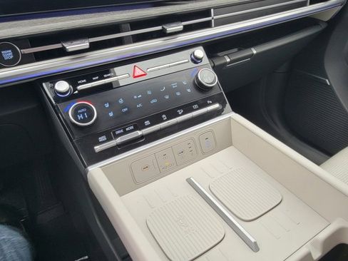 Used 2024 Hyundai Santa Fe Limited image 38