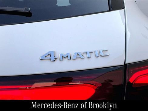 Certified 2025 Mercedes-Benz GLC 350e 4MATIC image 11