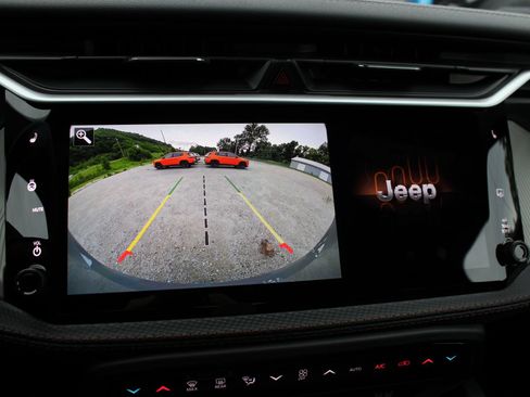 New 2026 Jeep Cherokee Limited AWD/4WD image 36