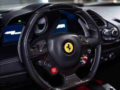 Used 2019 Ferrari 488 Spider RWD image 10