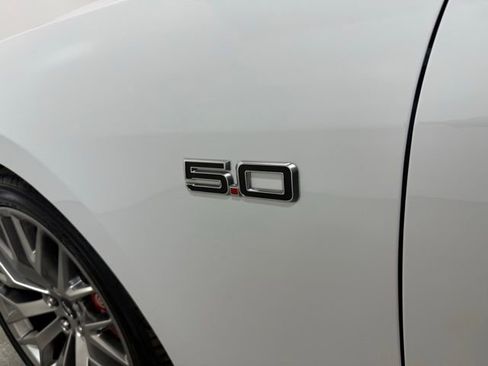 Used 2024 Ford Mustang GT Premium image 12