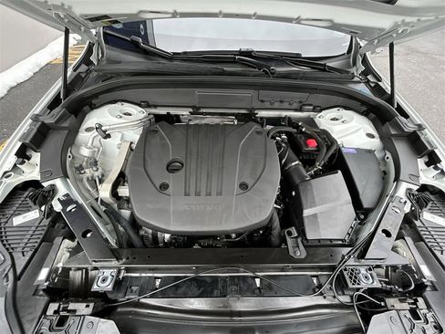 Certified 2023 Volvo XC60 B5 Plus w/ Climate Package image 14