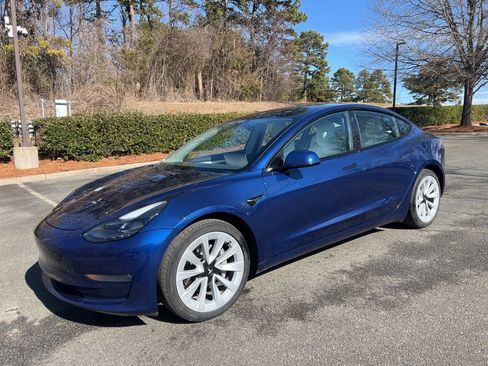 Used 2022 Tesla Model 3 Long Range image 2