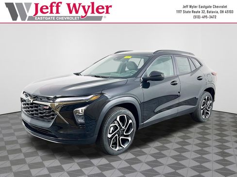 New 2026 Chevrolet Trax RS FWD image 2