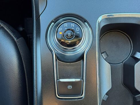 Used 2018 Ford Fusion SE w/ Equipment Group 201A image 32