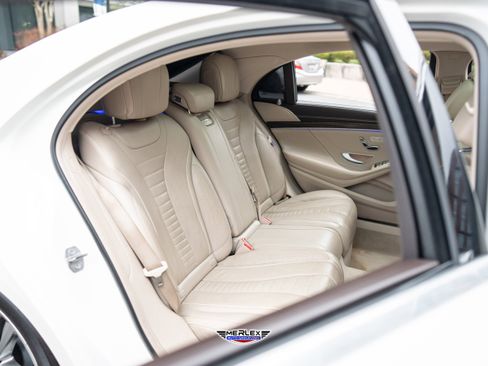 Used 2019 Mercedes-Benz S 560 Sedan image 18