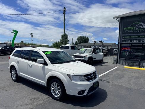 Used 2015 Dodge Journey SXT w/ Flexible Seating Group AWD/4WD image 2