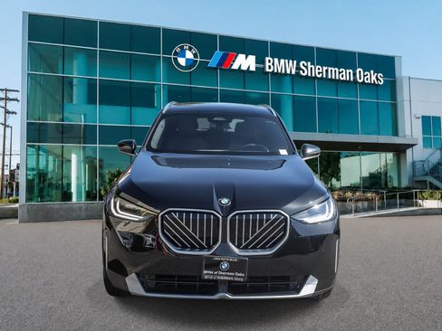Used 2026 BMW X3 xDrive30i w/ Convenience Package AWD/4WD image 2