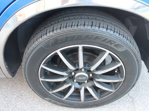 Used 2004 Chrysler PT Cruiser Limited FWD image 13