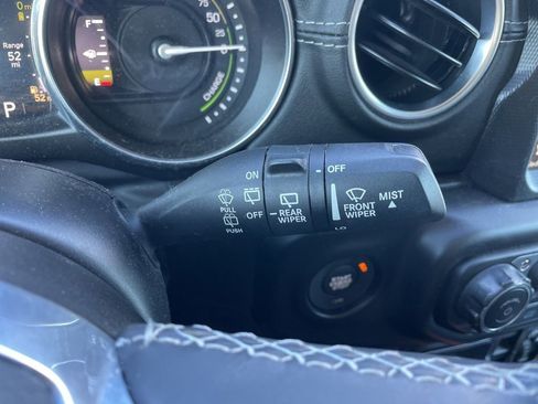 Used 2022 Jeep Wrangler Unlimited Sahara w/ Cold Weather Group image 27