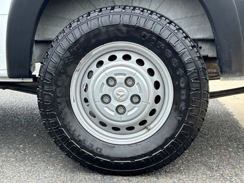 Used 2024 RAM ProMaster 2500 FWD image 30