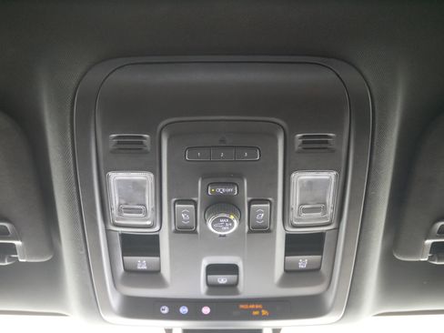 Used 2021 Chevrolet Tahoe High Country w/ Premium Package AWD/4WD image 25