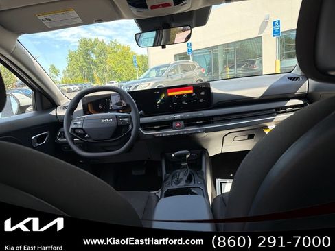 New 2026 Kia K4 FWD image 22